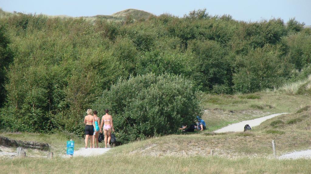 Strand49 Glamping Sint Maartenszee Sint Maartensvlotbrug Экстерьер фото